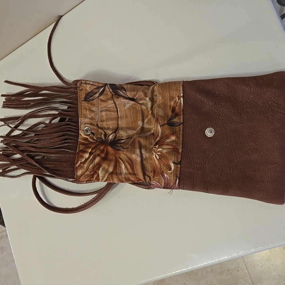 Vintage Pebbled Leather fringed Crossbody Bag EUC - Picture 4 of 9